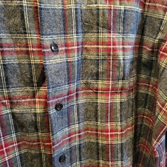 LL Bean Traditional Fit Mens Plaid Flannel Red, Blue Gray Size XXL - Picture 4 of 5
